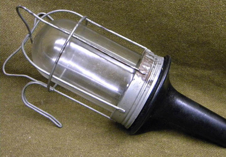 lampa montazni A.jpg